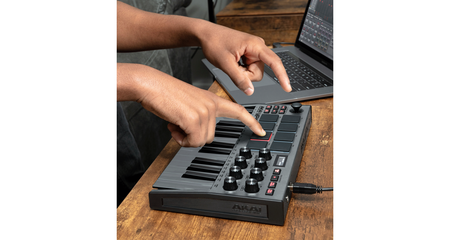 AKAI MPK Mini MK3 Grey Teclado Controlador Midi con Software MPC Beats