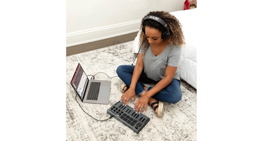 AKAI MPK Mini MK3 Grey Teclado Controlador Midi con Software MPC Beats